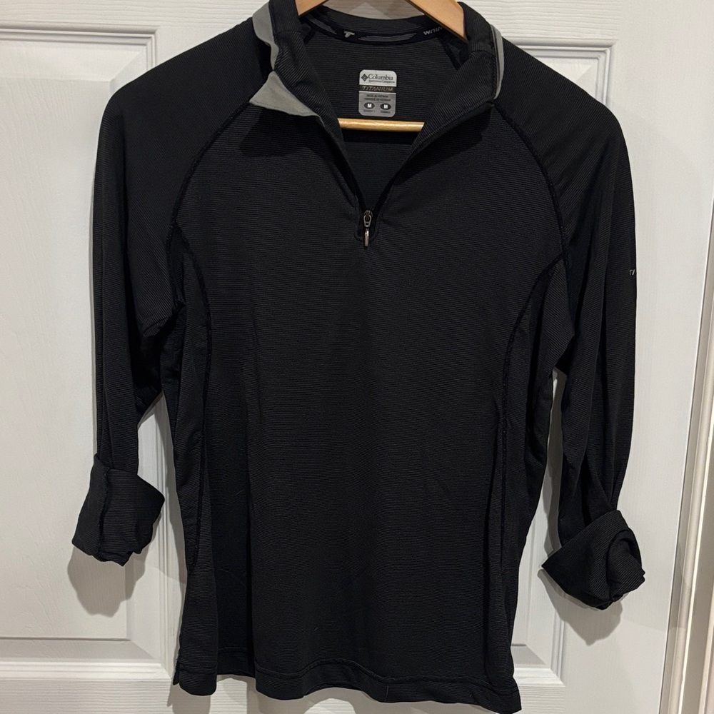 Columbia Black Quarter-Zip Performance Top